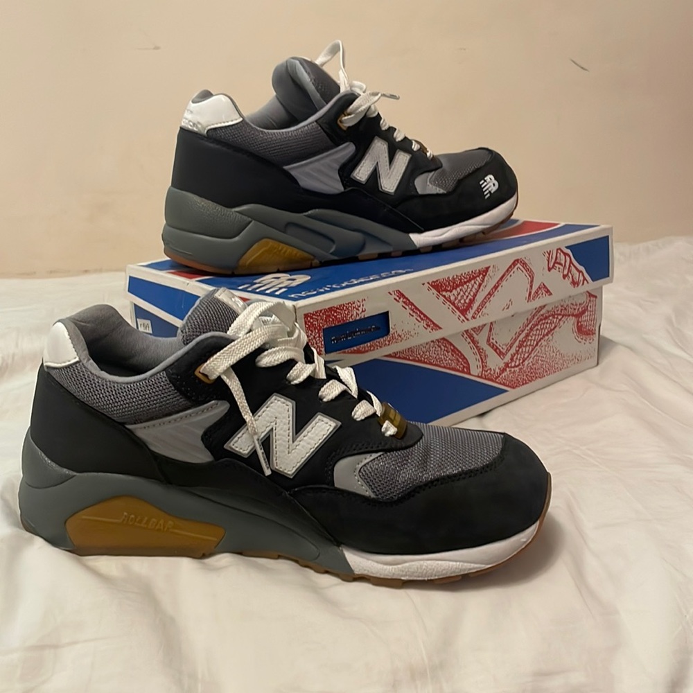 New Balance Roll Bar Burn Rubber addition Reflective sides